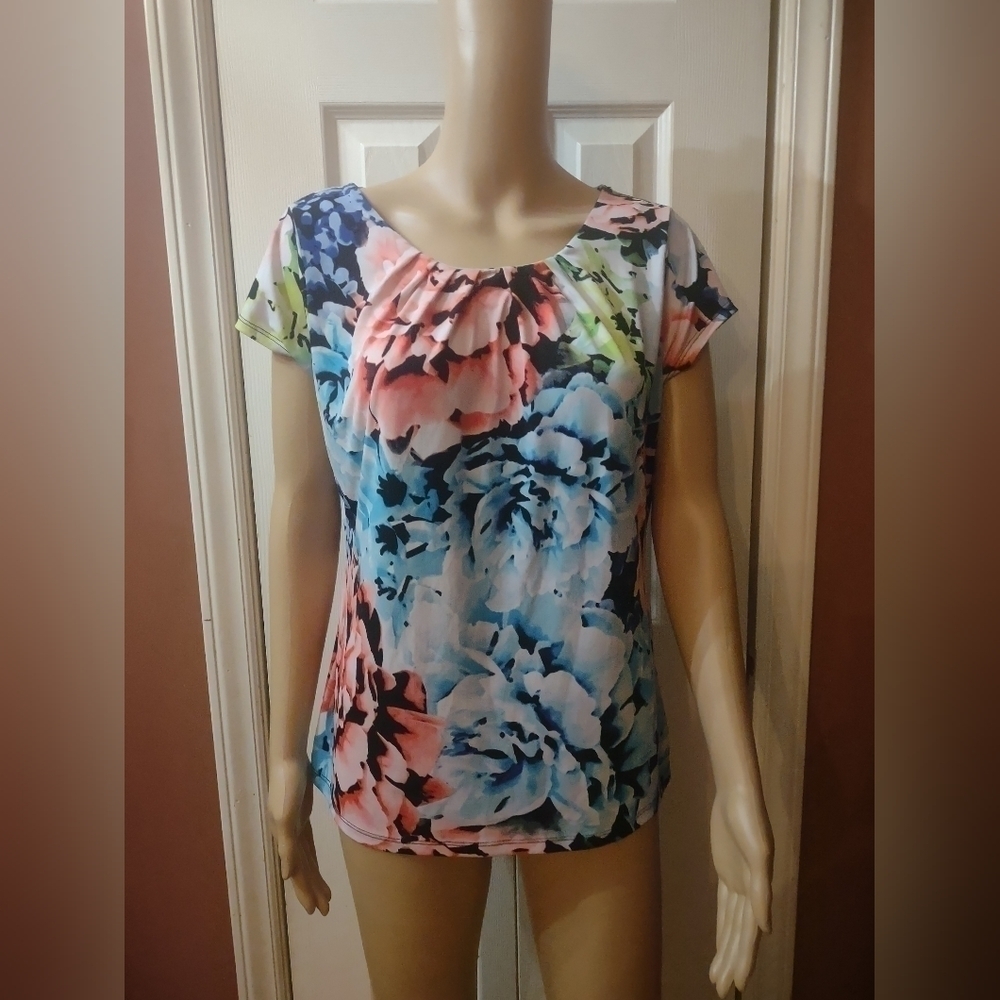 Worthington Women's petite size PL floral multi colored blouse shirt top